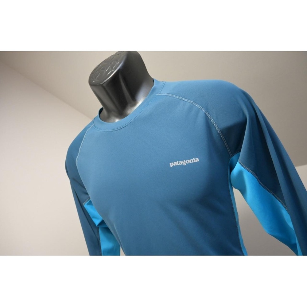 Patagonia Gym Shirt‎ Blue Polyester Stretch Long Sleeve Wicking Mens Medium